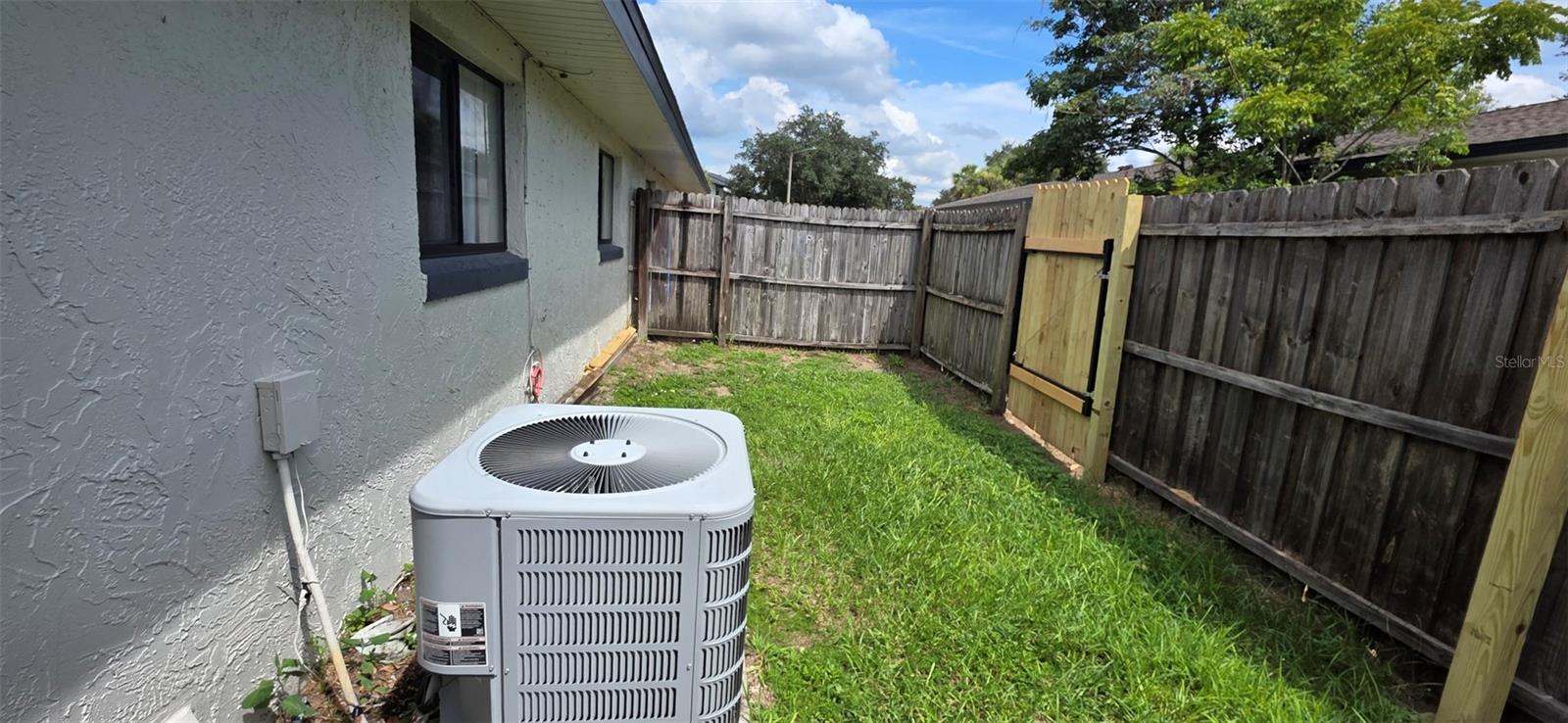 Image 6 of 18 For 605 Northlake Boulevard 59