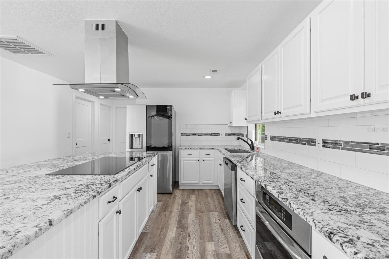 Image 10 of 40 For 1518 Lakeside Drive