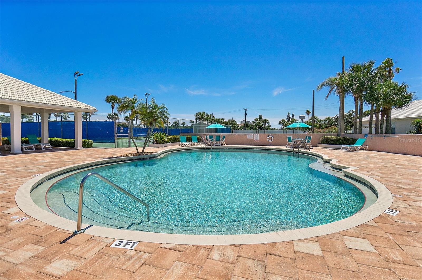 Image 41 of 49 For 154 Key Colony Court