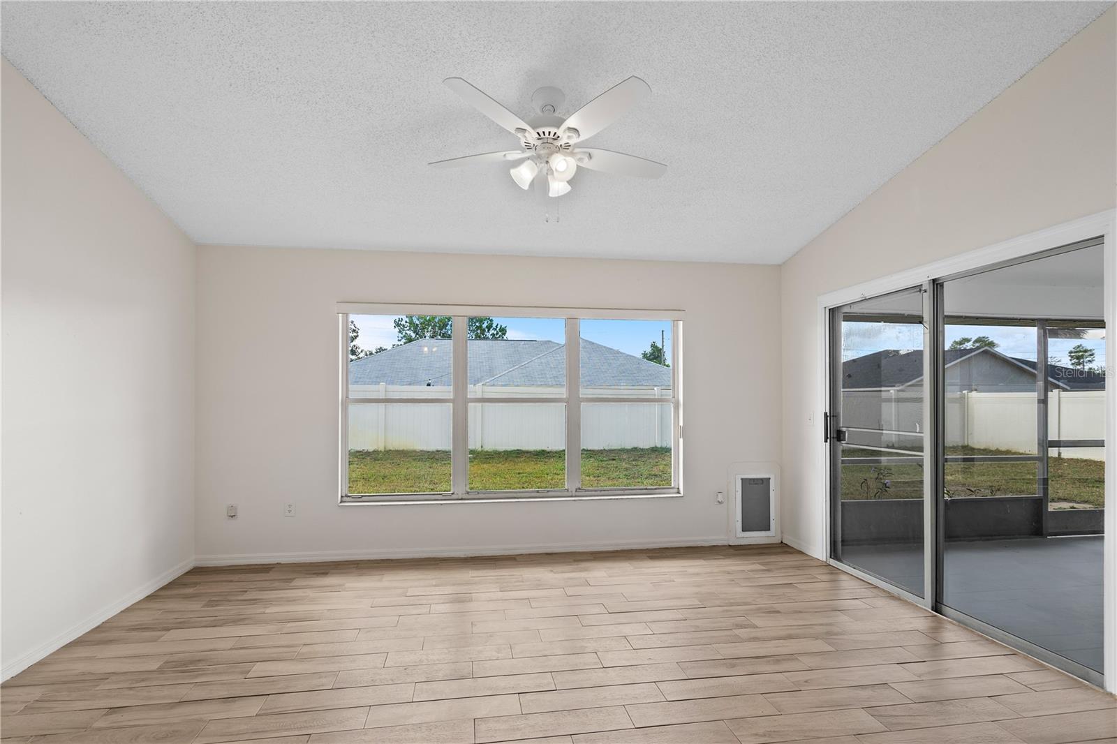 Image 15 of 58 For 730 Independence Drive