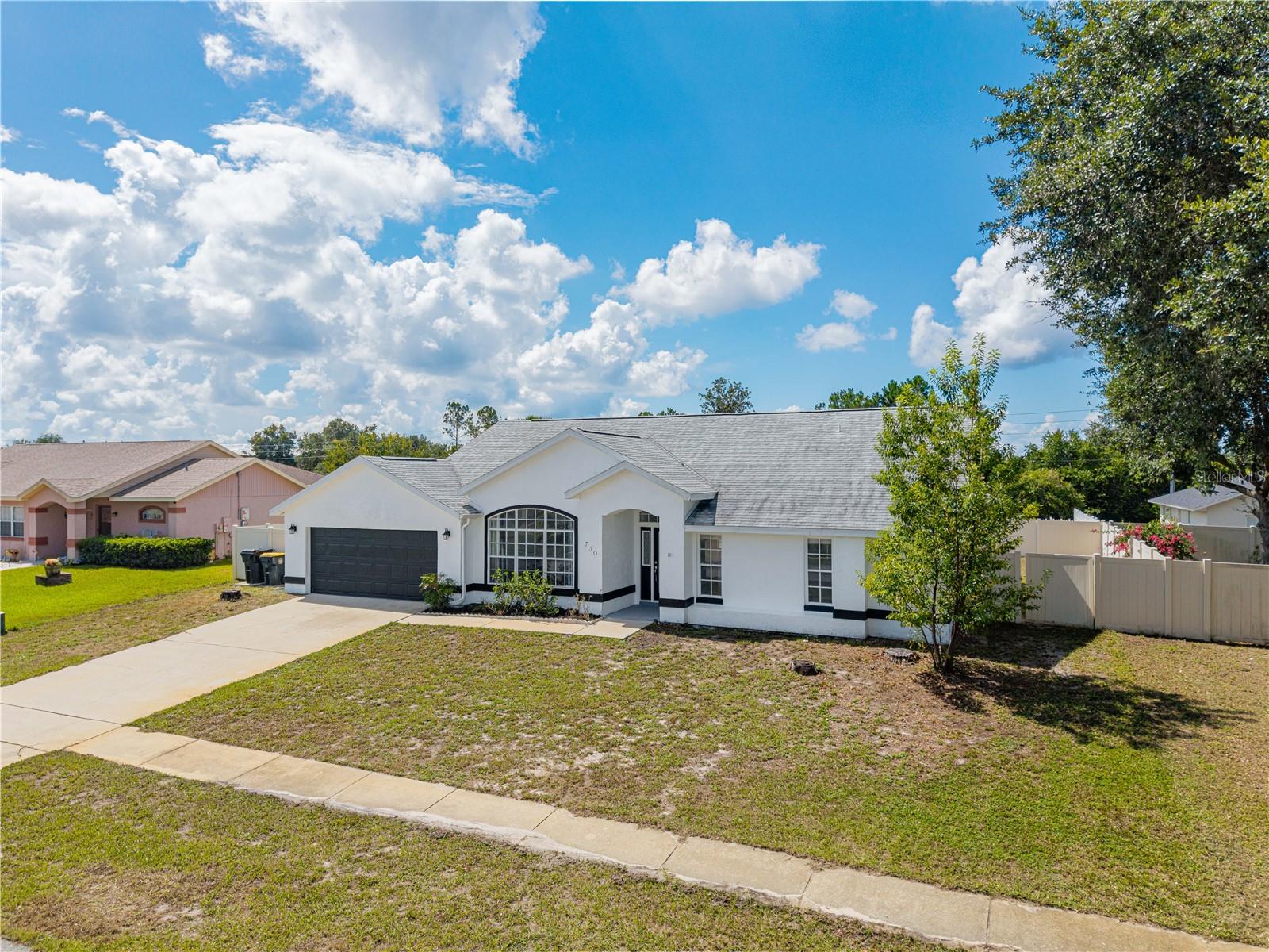 Image 4 of 58 For 730 Independence Drive