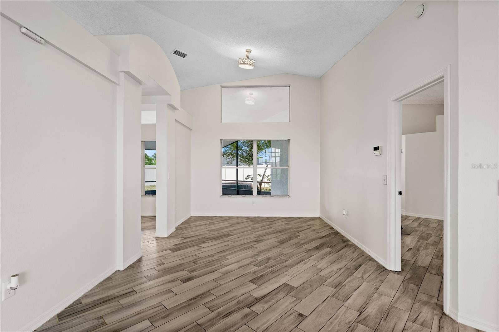 Image 42 of 58 For 730 Independence Drive