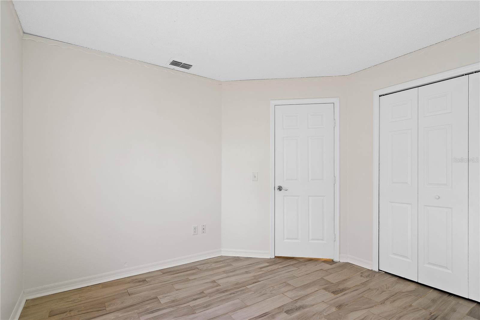 Image 43 of 58 For 730 Independence Drive