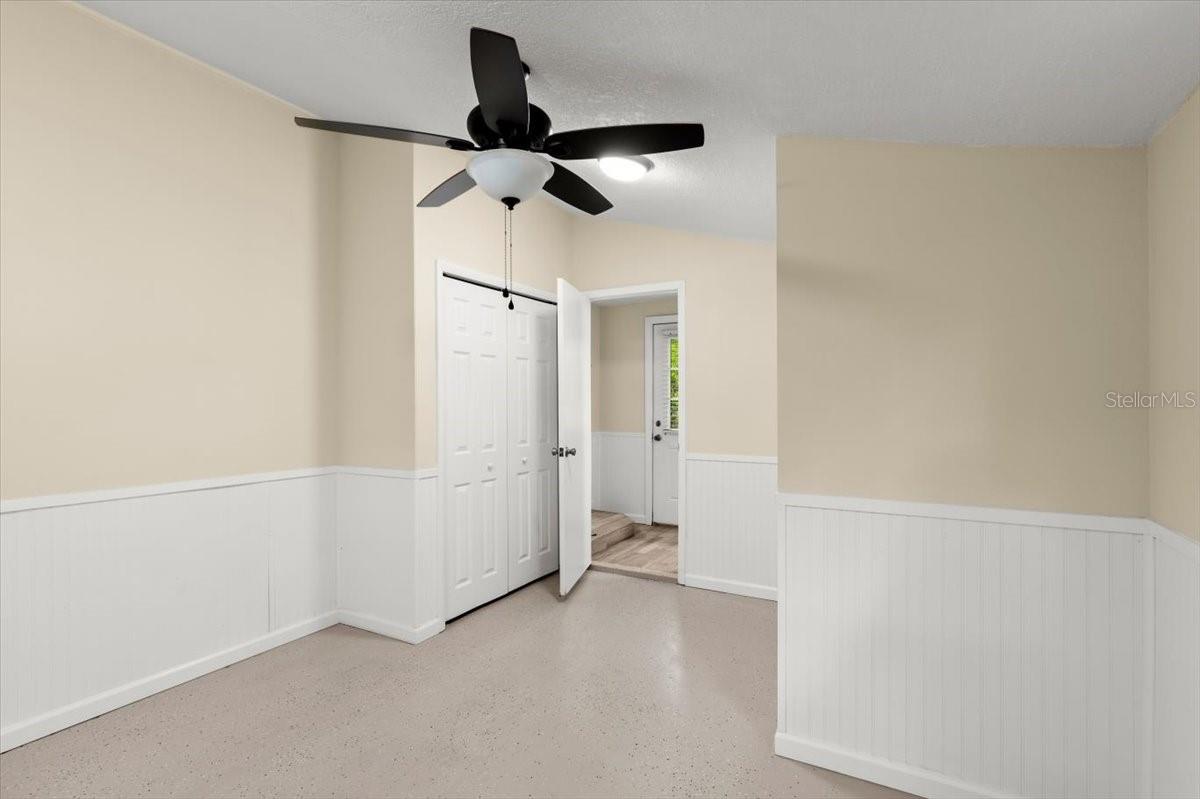 Image 17 of 29 For 311 Kenilworth Avenue