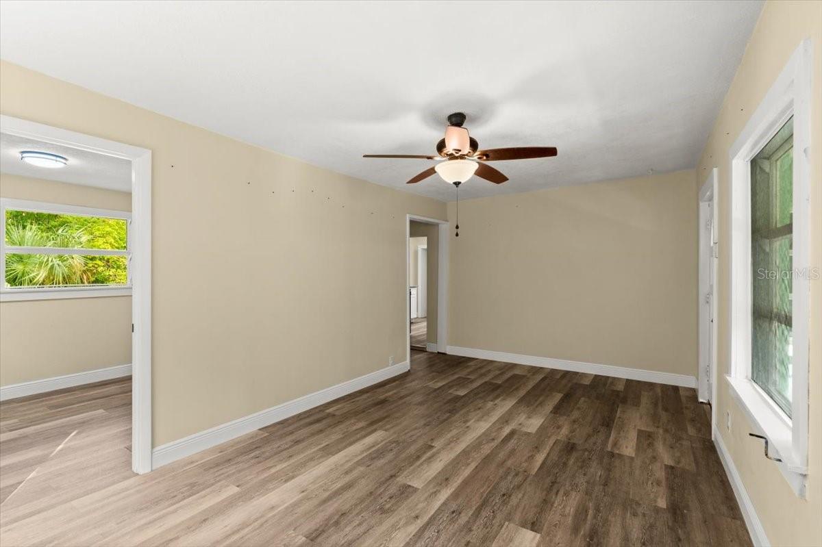 Image 5 of 29 For 311 Kenilworth Avenue