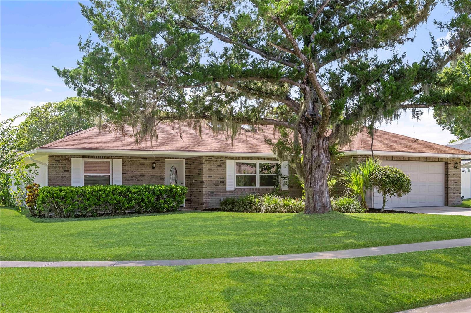 Image 38 of 40 For 1982 Menger Circle