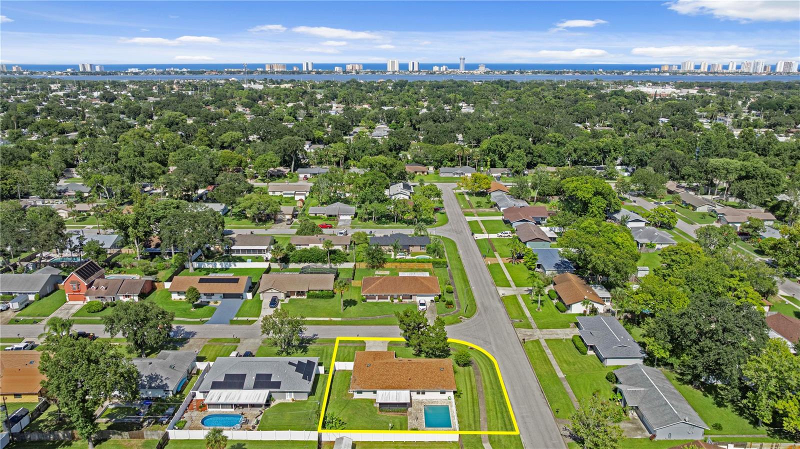Image 39 of 40 For 1982 Menger Circle