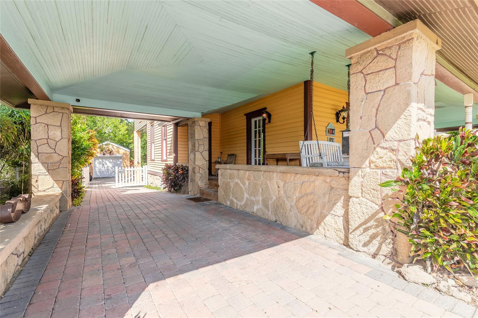 Image 10 of 60 For 614 Beach Street