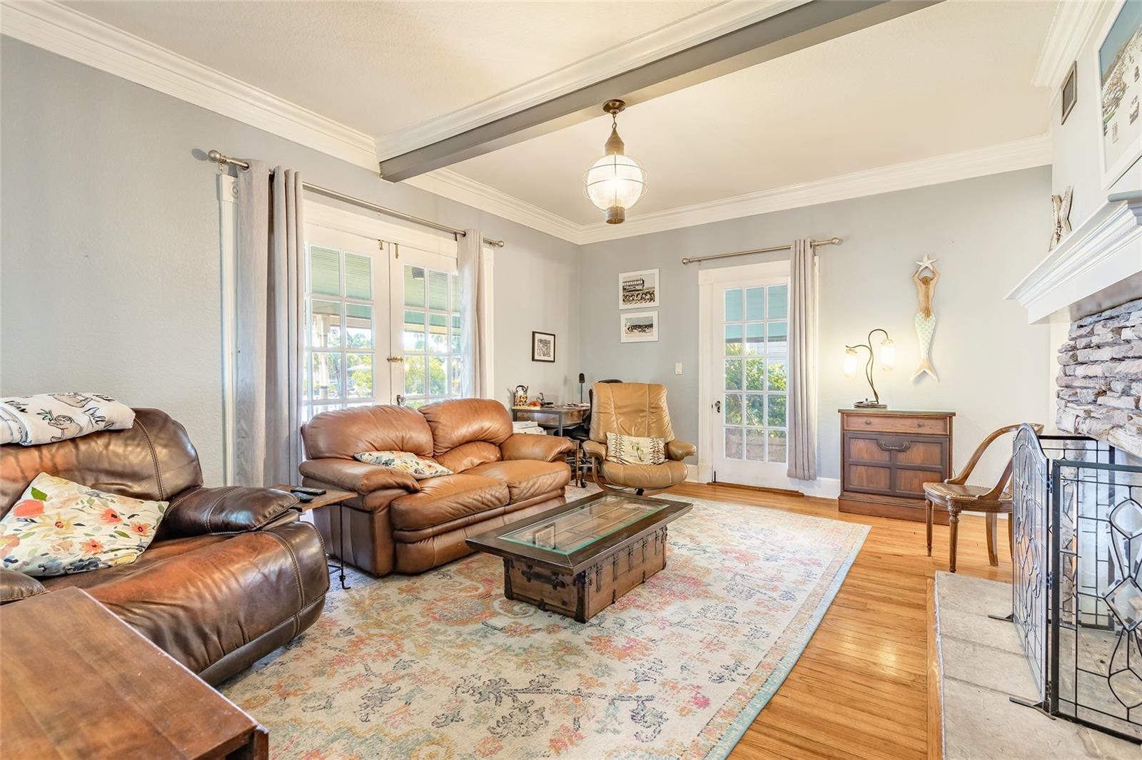 Image 15 of 60 For 614 Beach Street