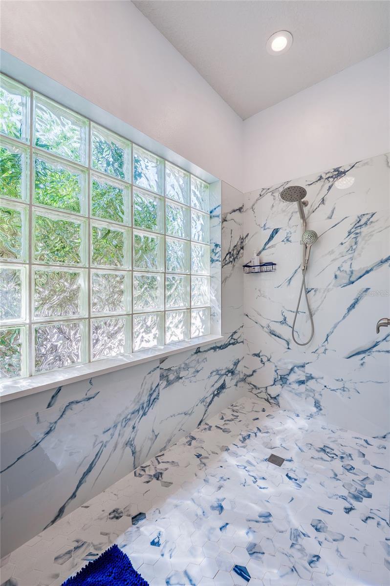 Image 11 of 54 For 132 Zaharias Circle