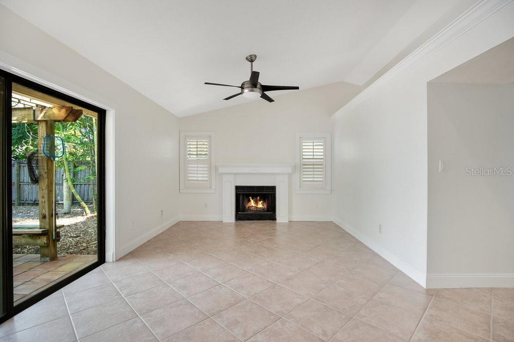 Image 5 of 34 For 1763 Lady Slipper Circle