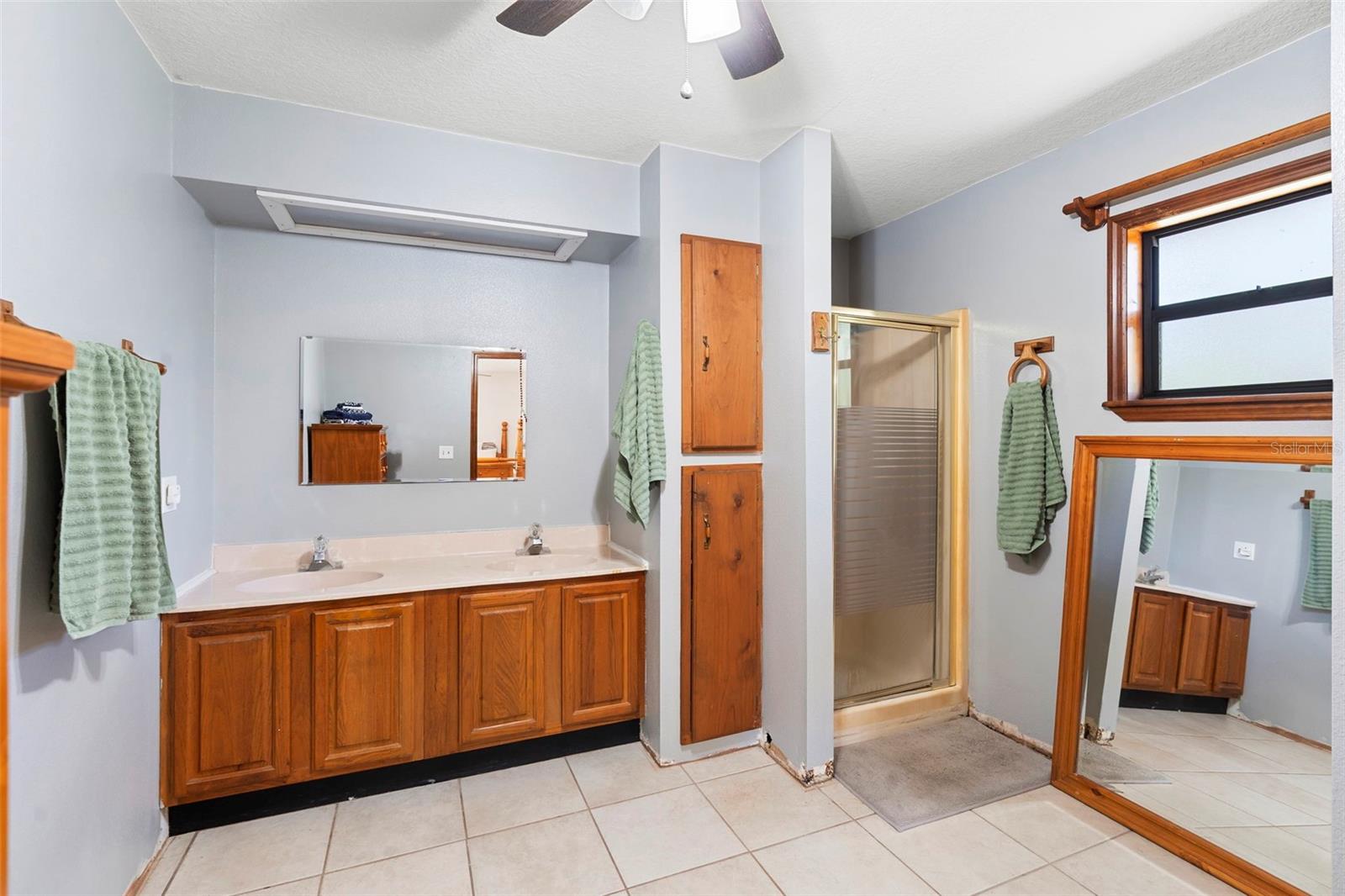 Image 22 of 40 For 3061 Pinelock Drive