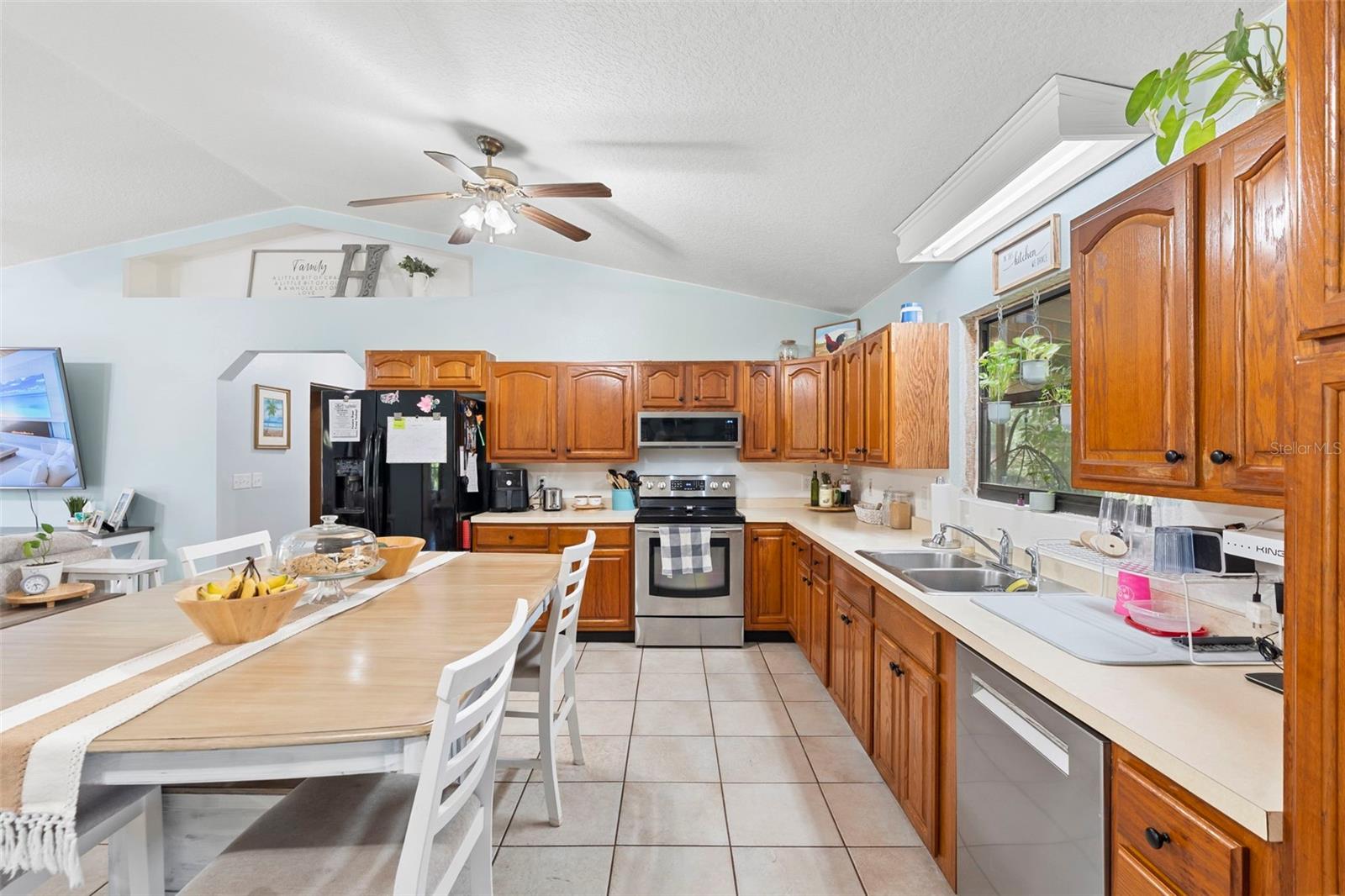 Image 3 of 40 For 3061 Pinelock Drive