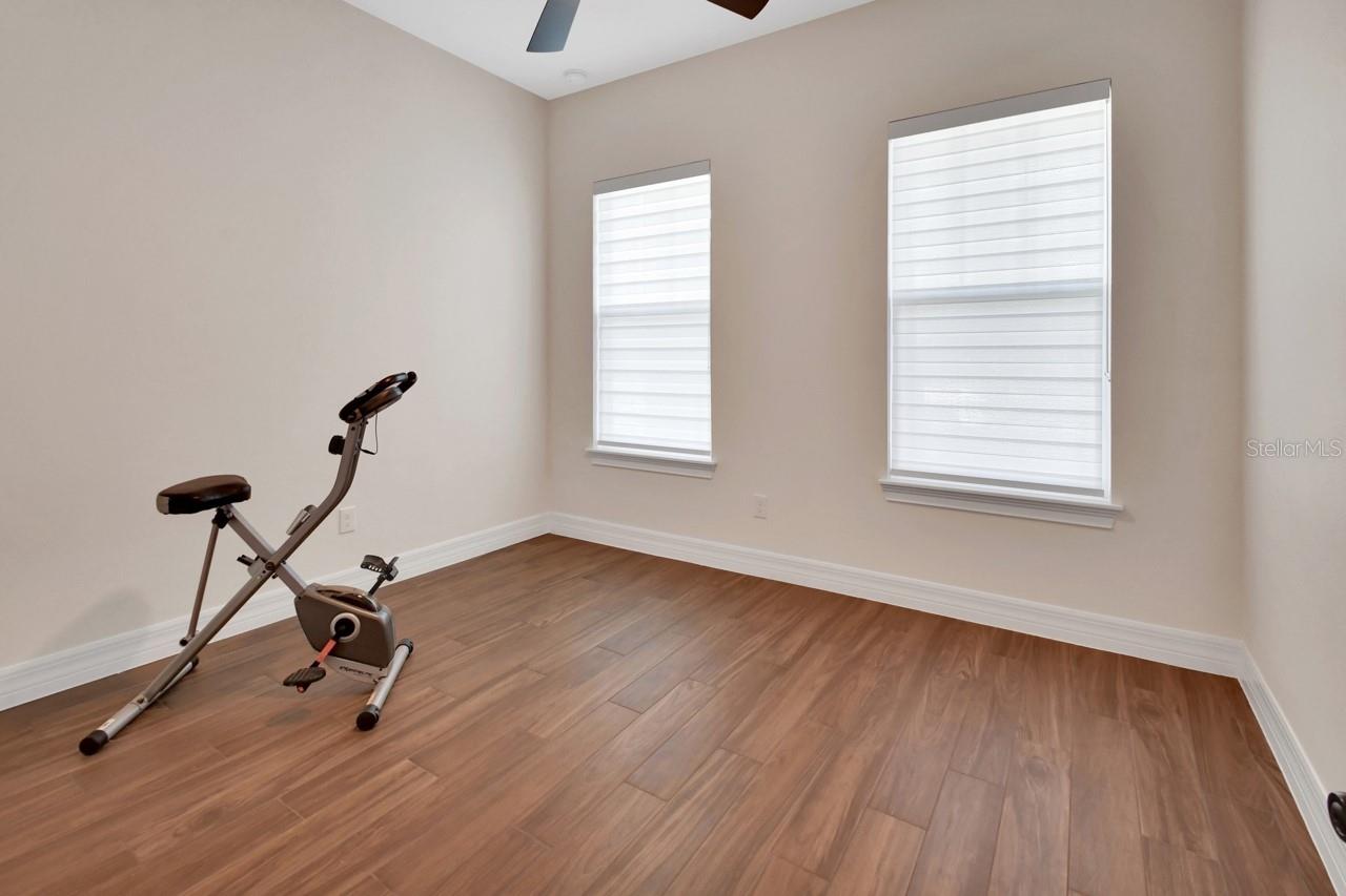 Image 22 of 37 For 6287 Woodhaven Village Drive
