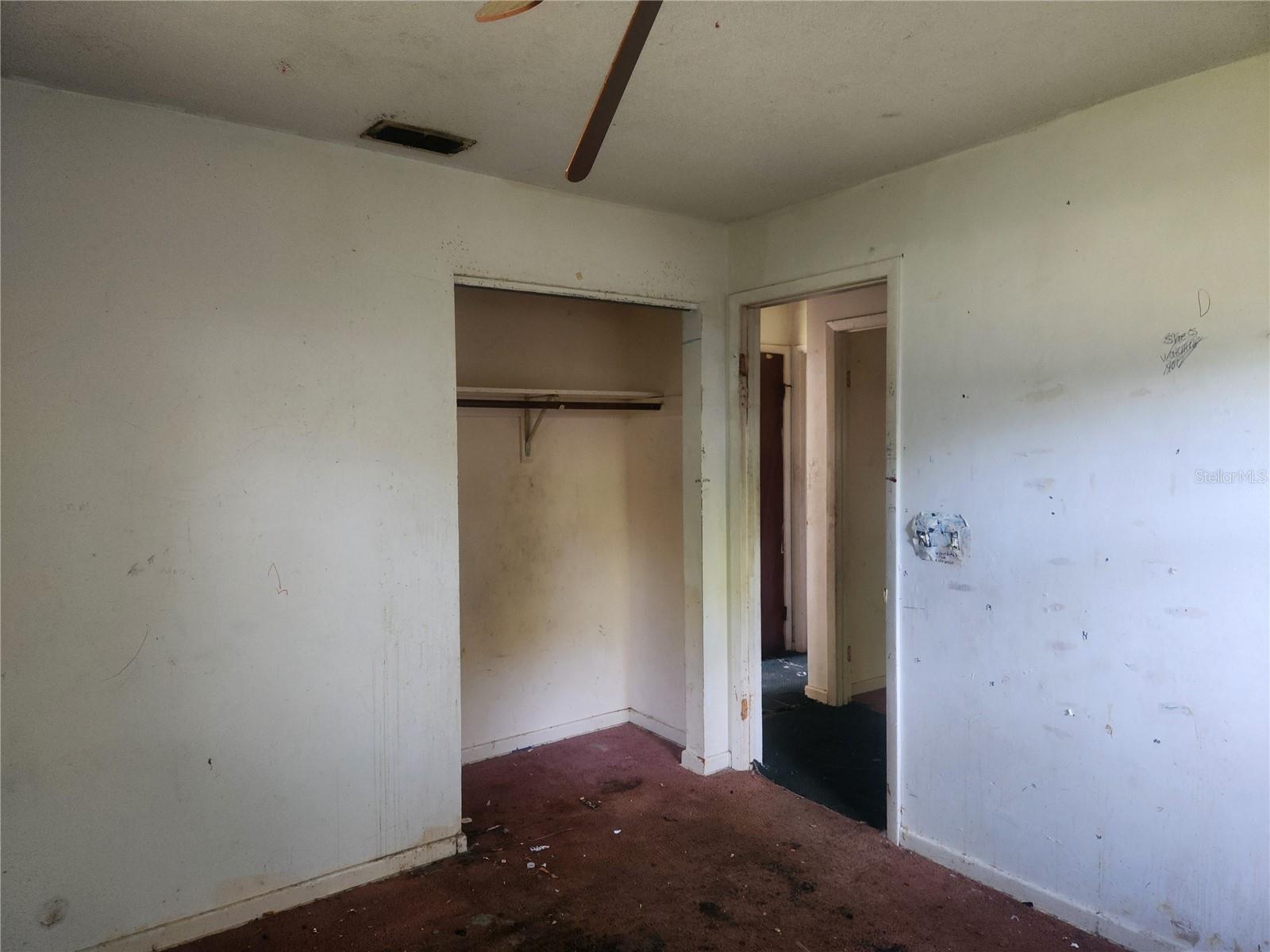 Image 13 of 21 For 5060 Fairport Avenue