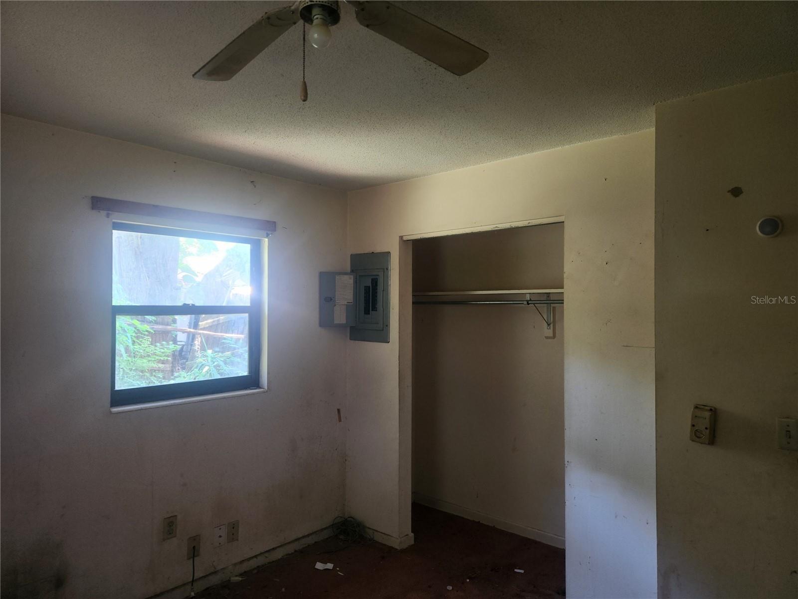 Image 9 of 21 For 5060 Fairport Avenue