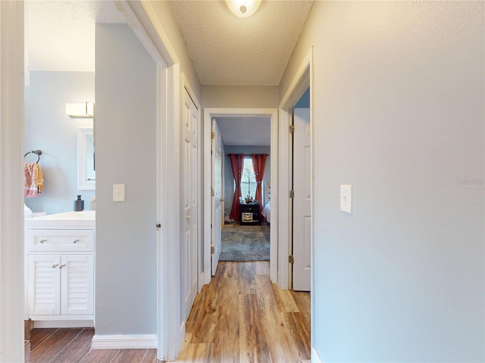 Image 19 of 62 For 460 Green Street