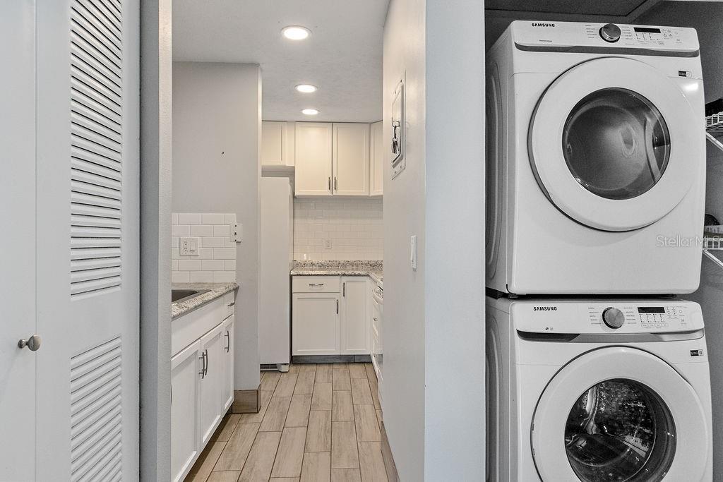 Image 13 of 19 For 130 Jasmine Woods Court 6d