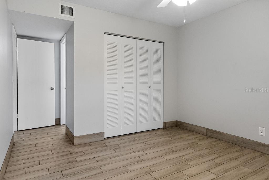 Image 17 of 19 For 130 Jasmine Woods Court 6d