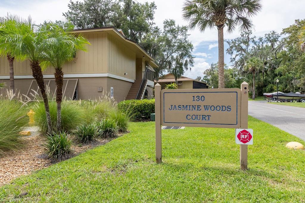Image 4 of 19 For 130 Jasmine Woods Court 6d