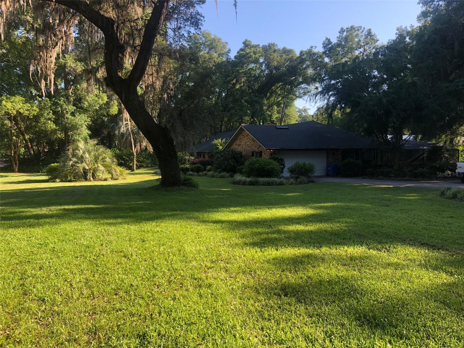 Image 15 of 26 For 2096 Chinaberry Lane