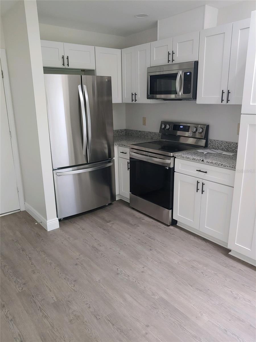 Image 2 of 10 For 2426 Nectarine Road