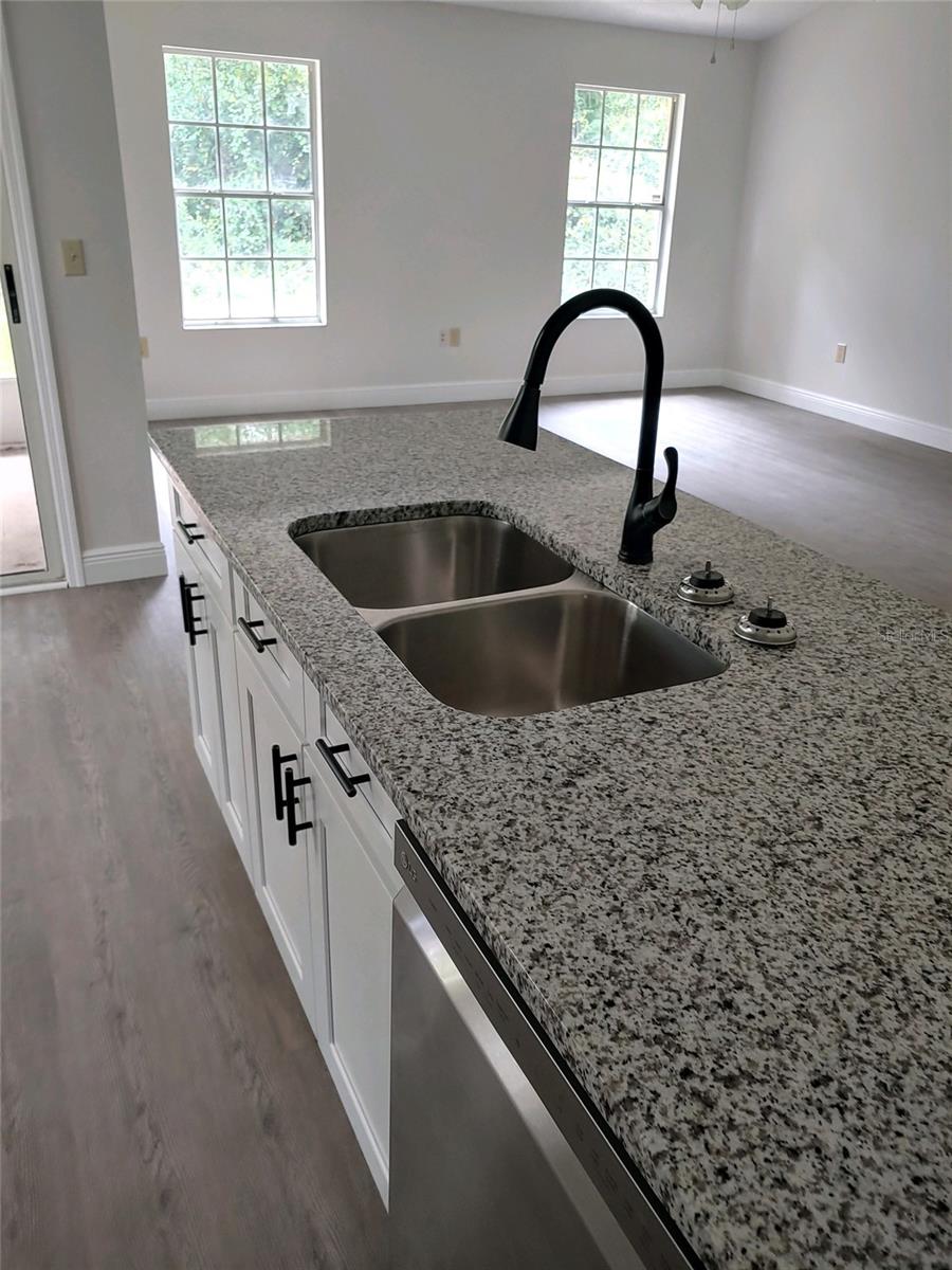 Image 3 of 10 For 2426 Nectarine Road