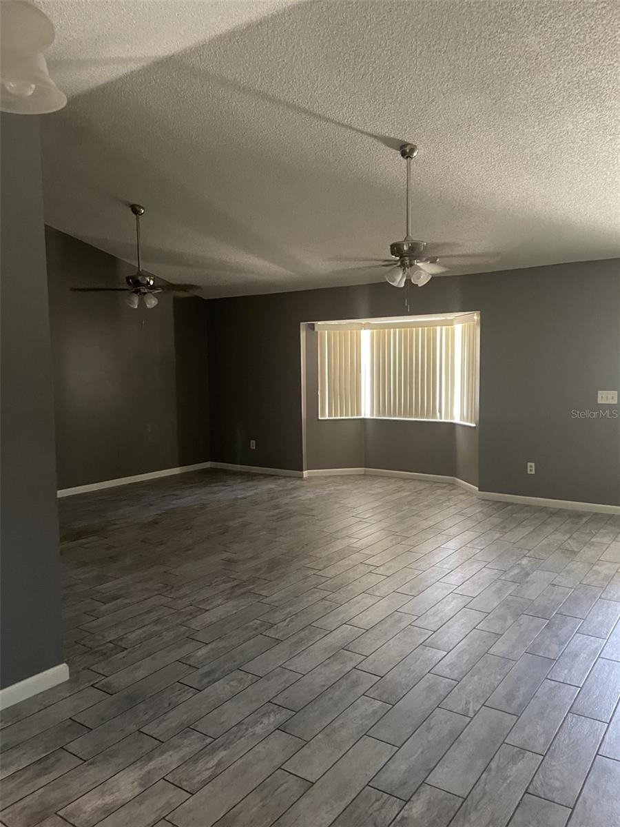 Image 4 of 5 For 1792 Acadian Drive
