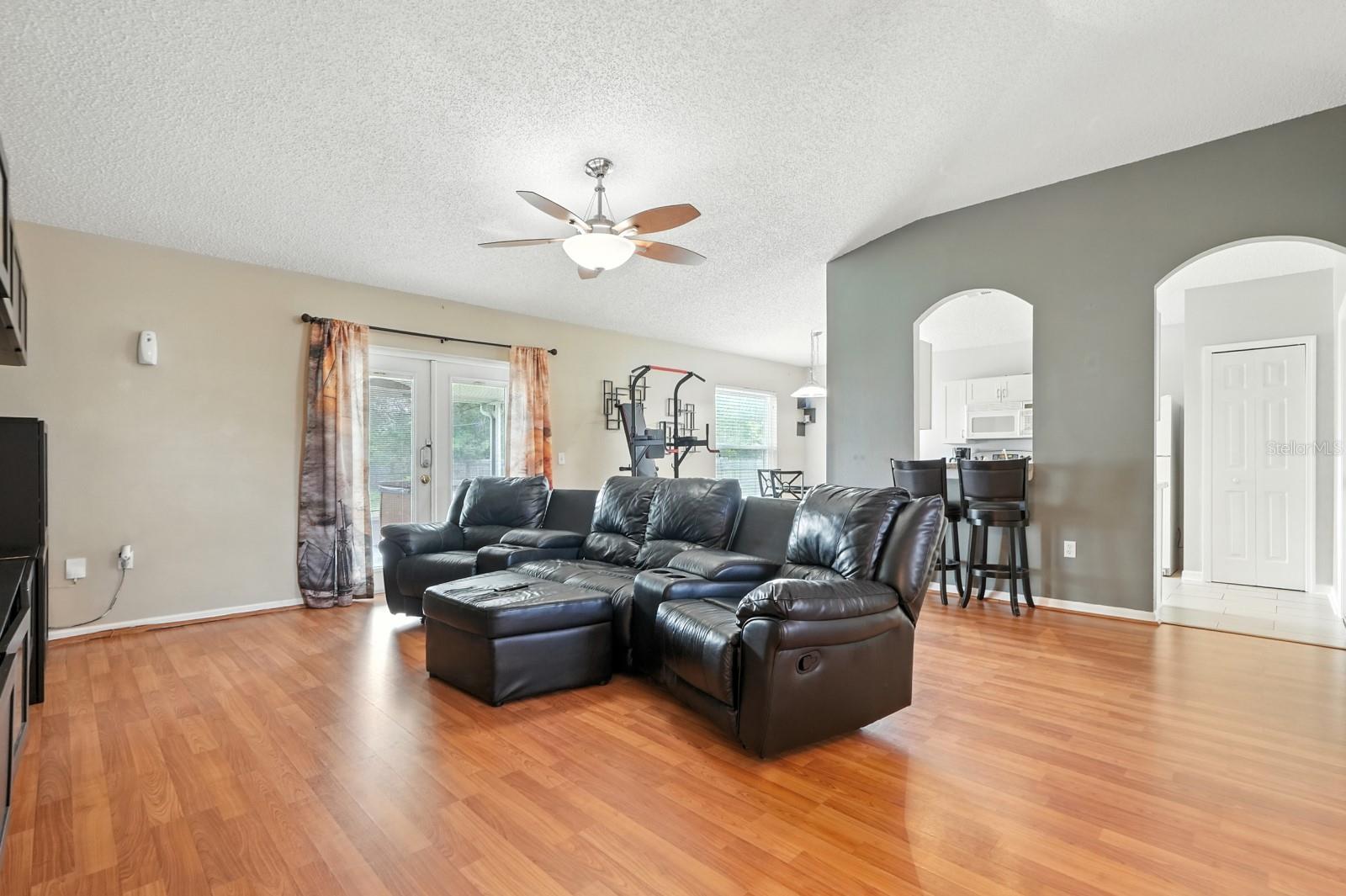 Image 13 of 39 For 3154 Lynnhaven Street