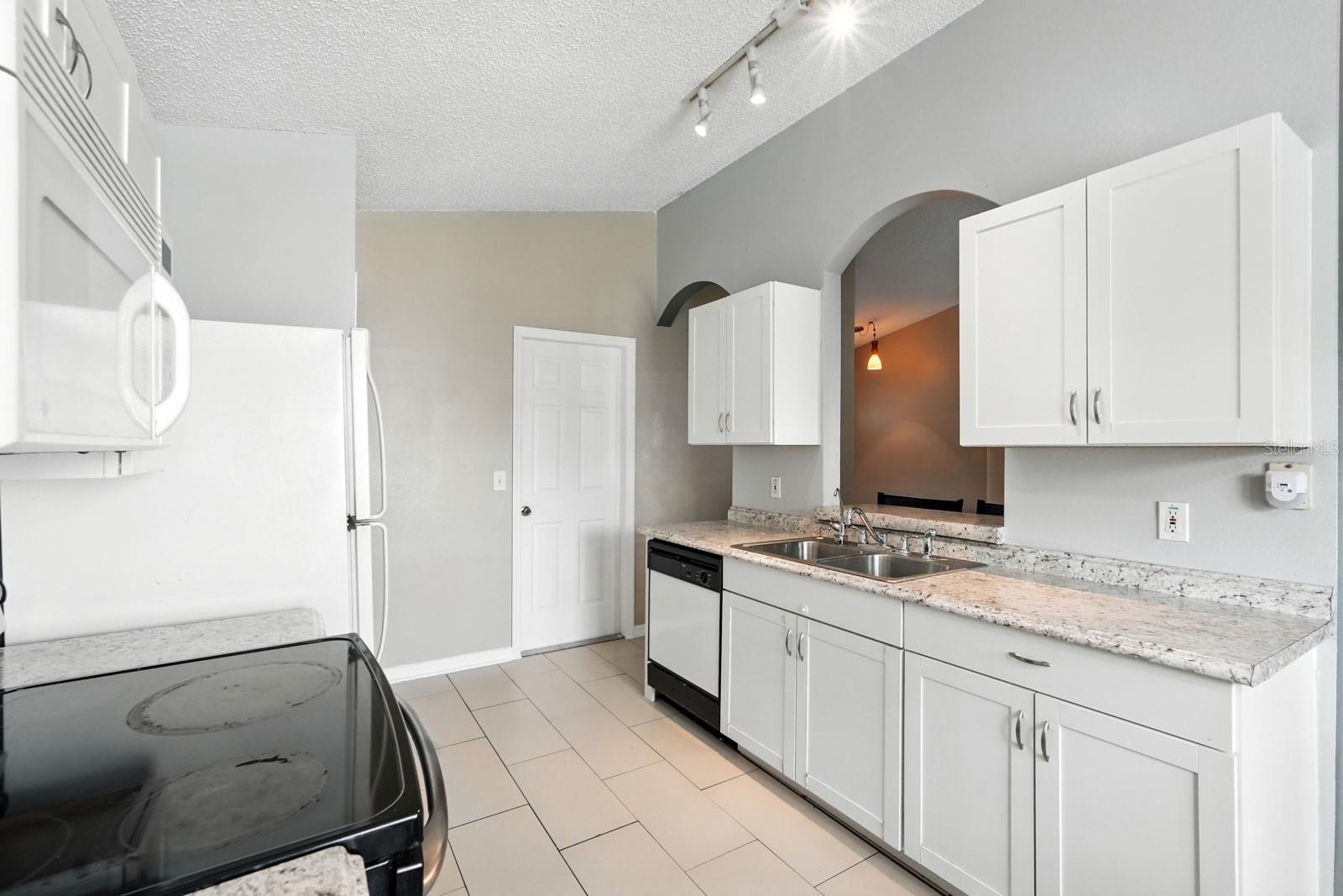 Image 14 of 39 For 3154 Lynnhaven Street