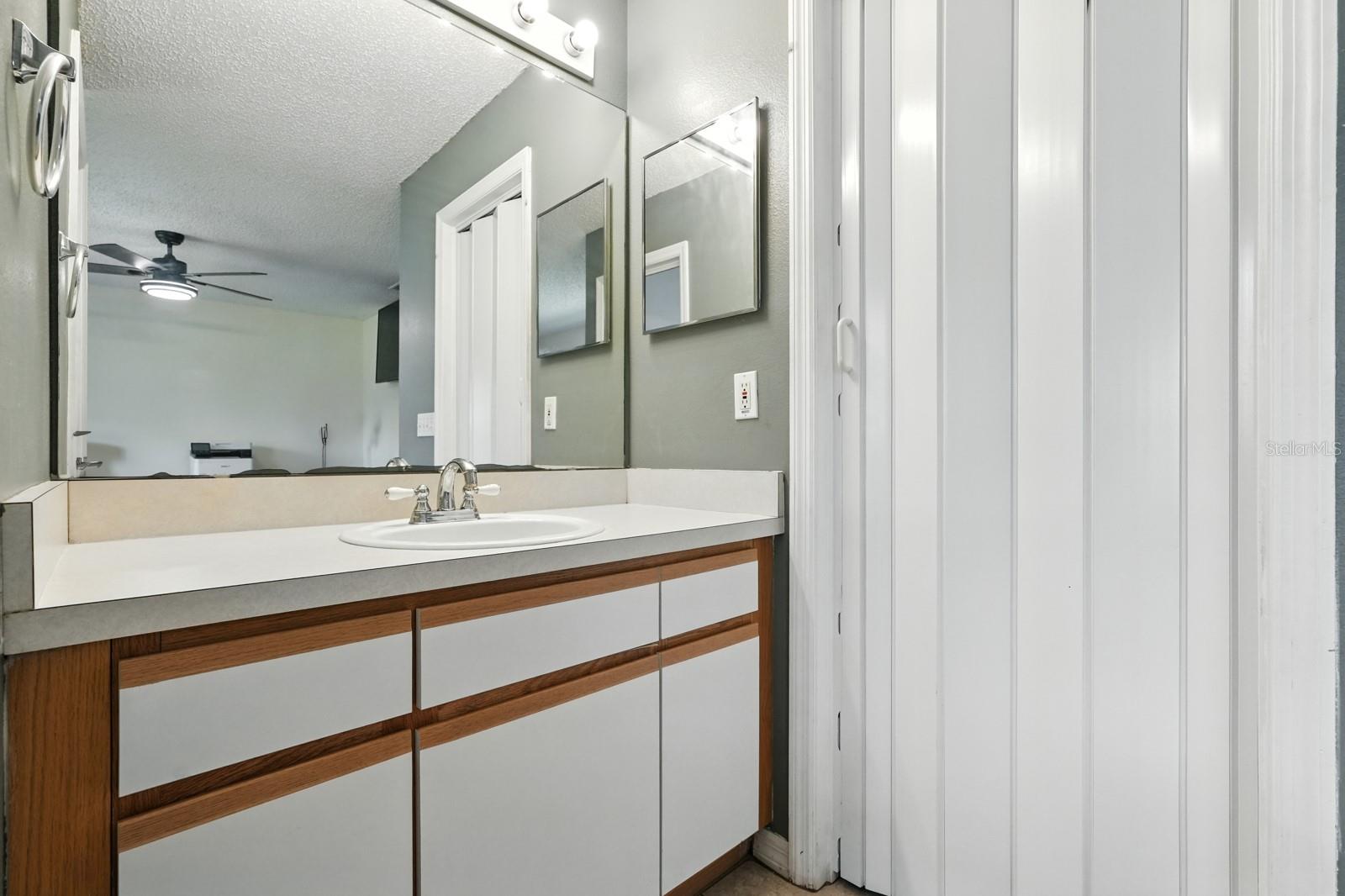 Image 21 of 39 For 3154 Lynnhaven Street