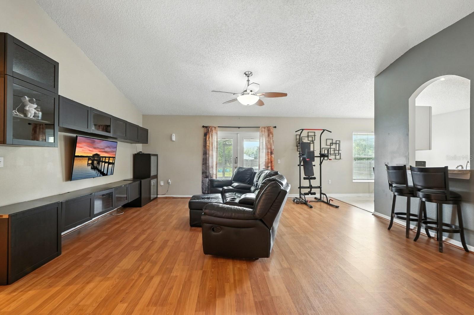 Image 9 of 39 For 3154 Lynnhaven Street