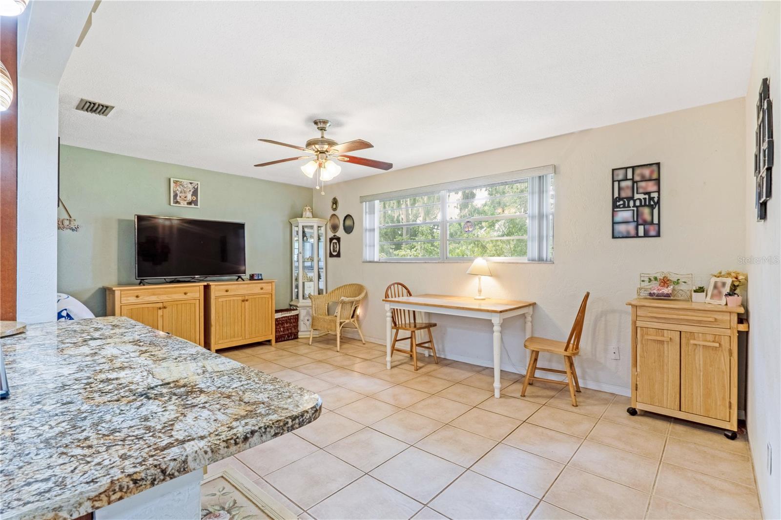 Image 9 of 41 For 24 Oak Street