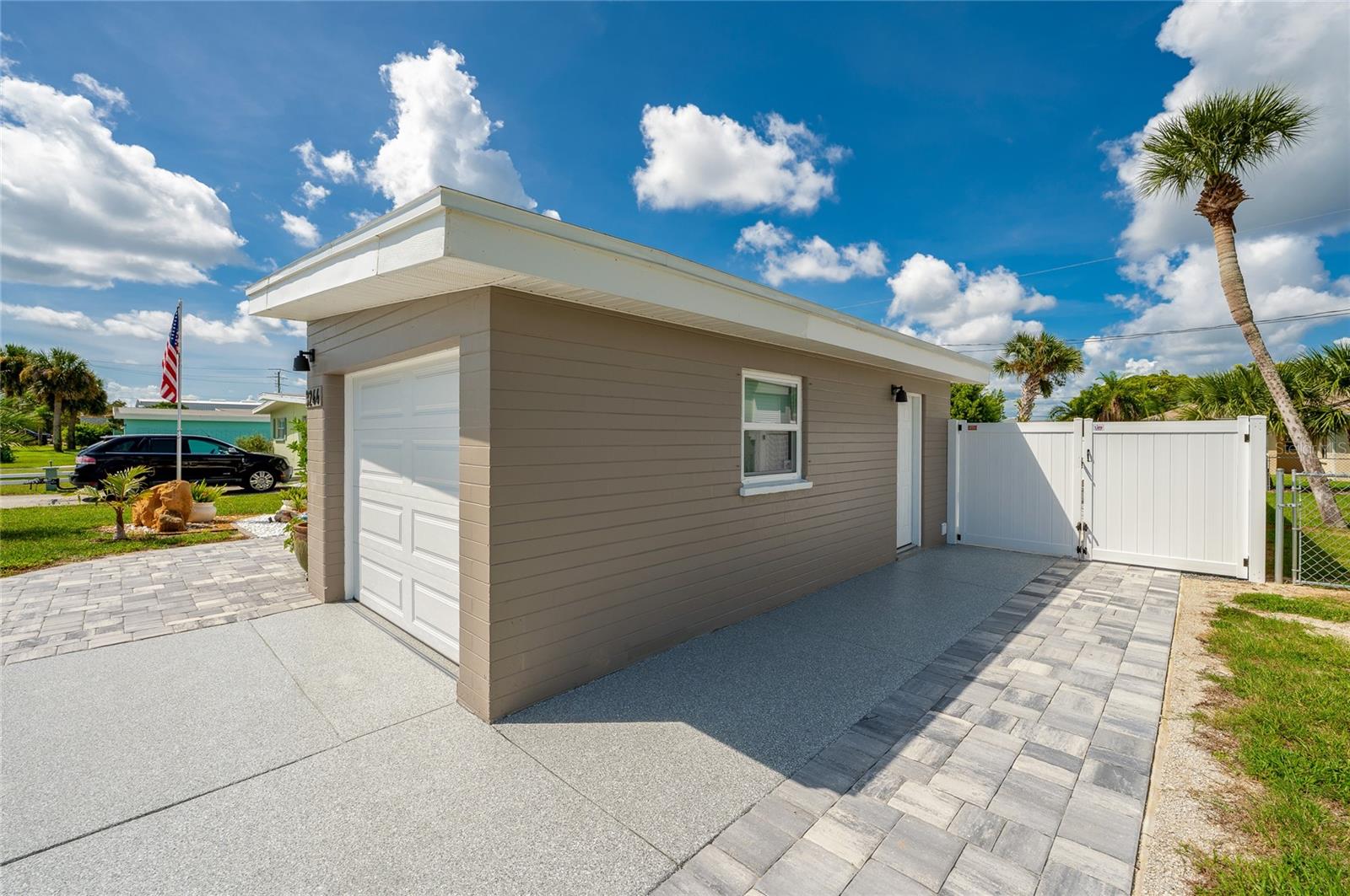 Image 17 of 25 For 3244 Peninsula Drive