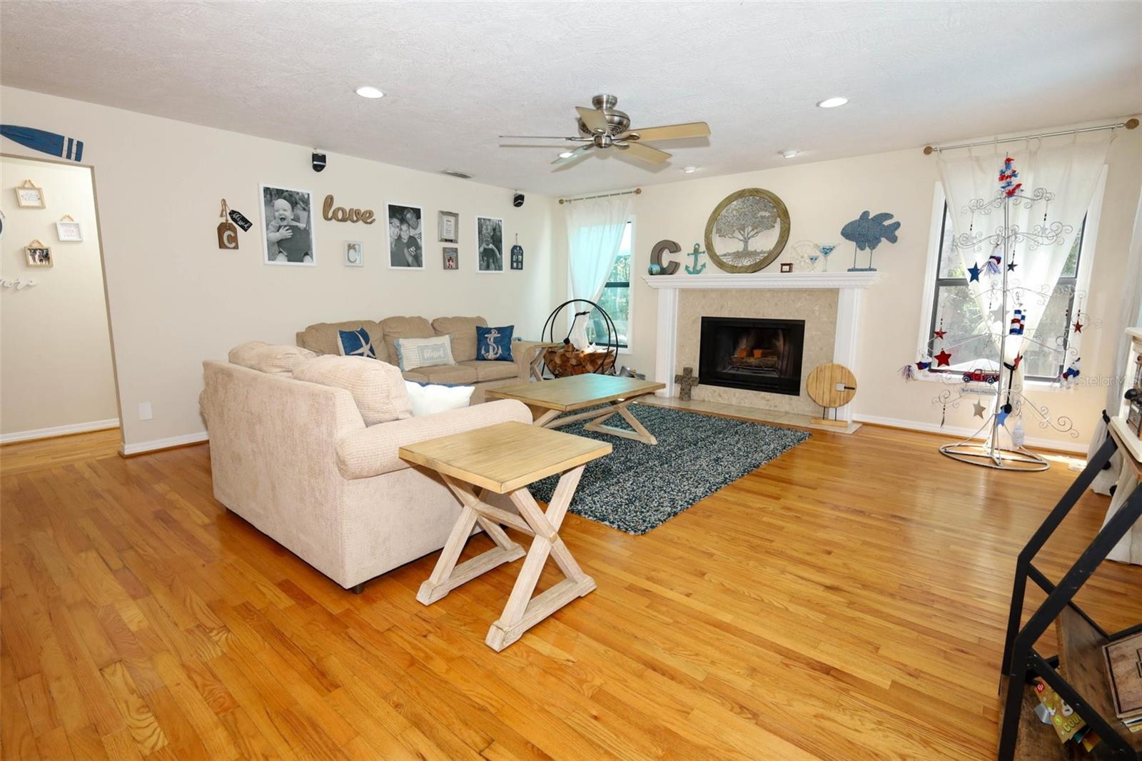 Image 19 of 59 For 308 River Bluff Drive