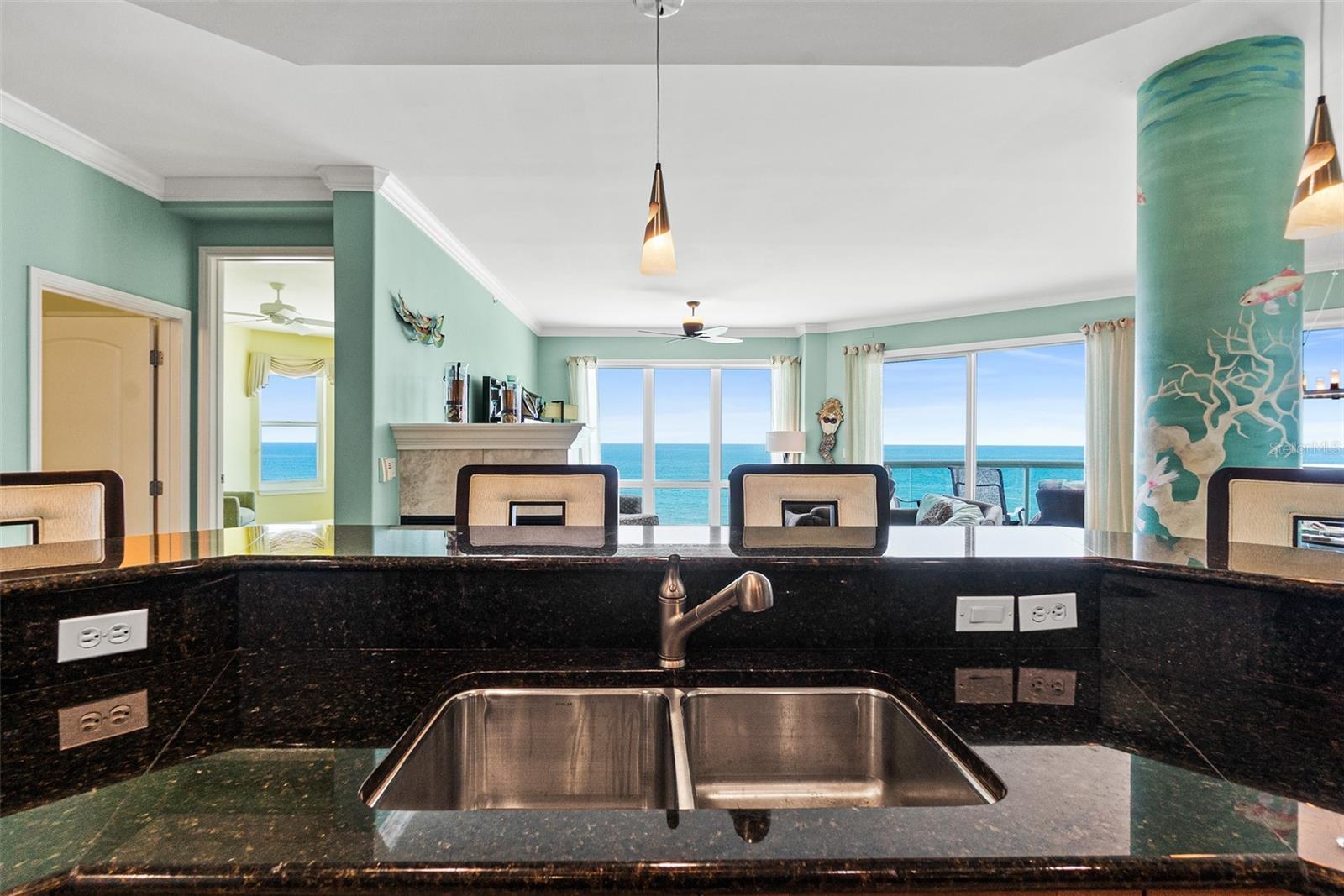 Image 18 of 84 For 3703 Atlantic Avenue 1007