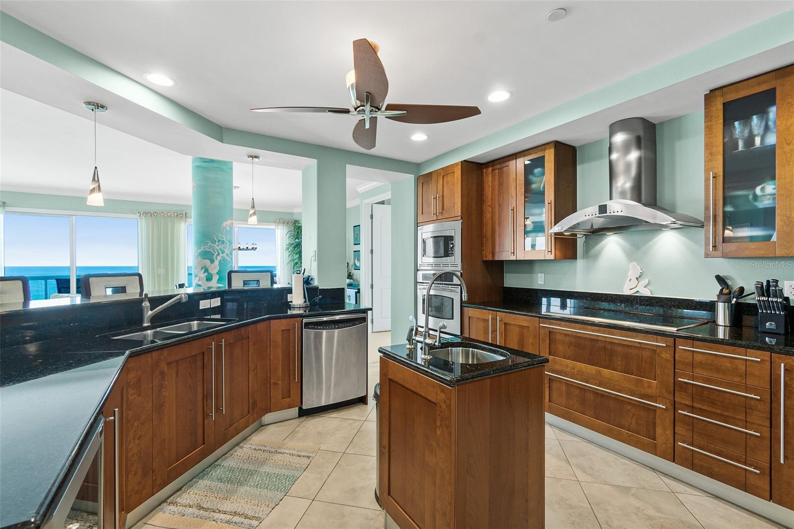 Image 29 of 84 For 3703 Atlantic Avenue 1007