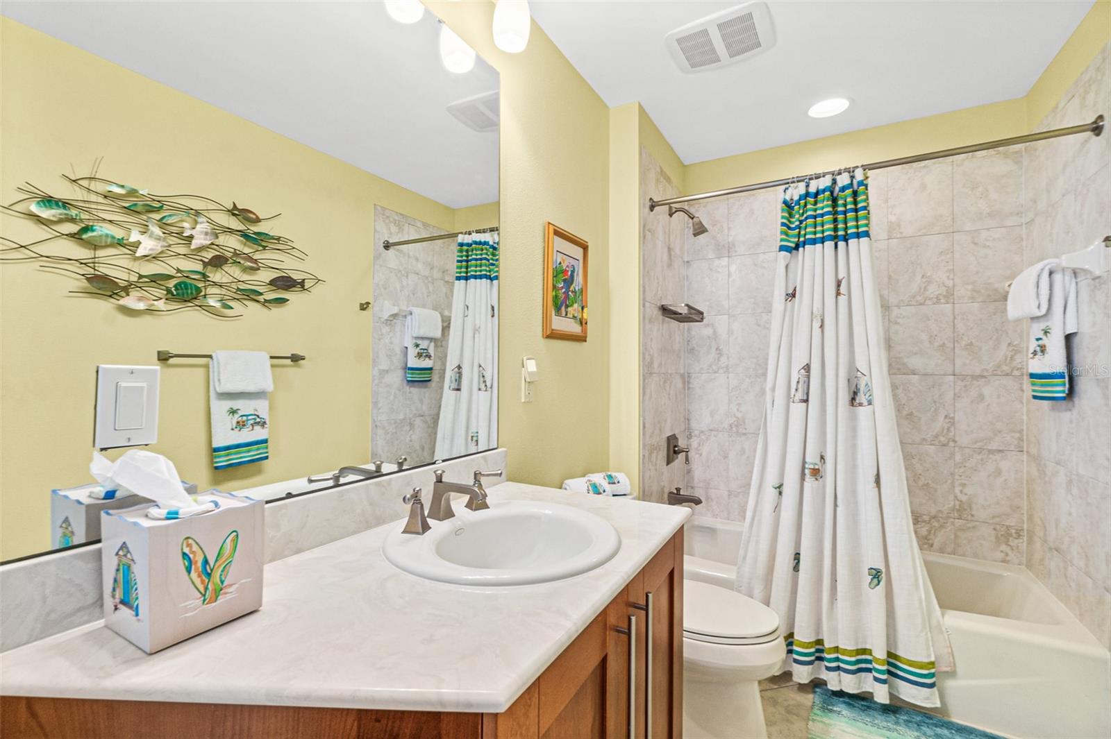 Image 61 of 84 For 3703 Atlantic Avenue 1007