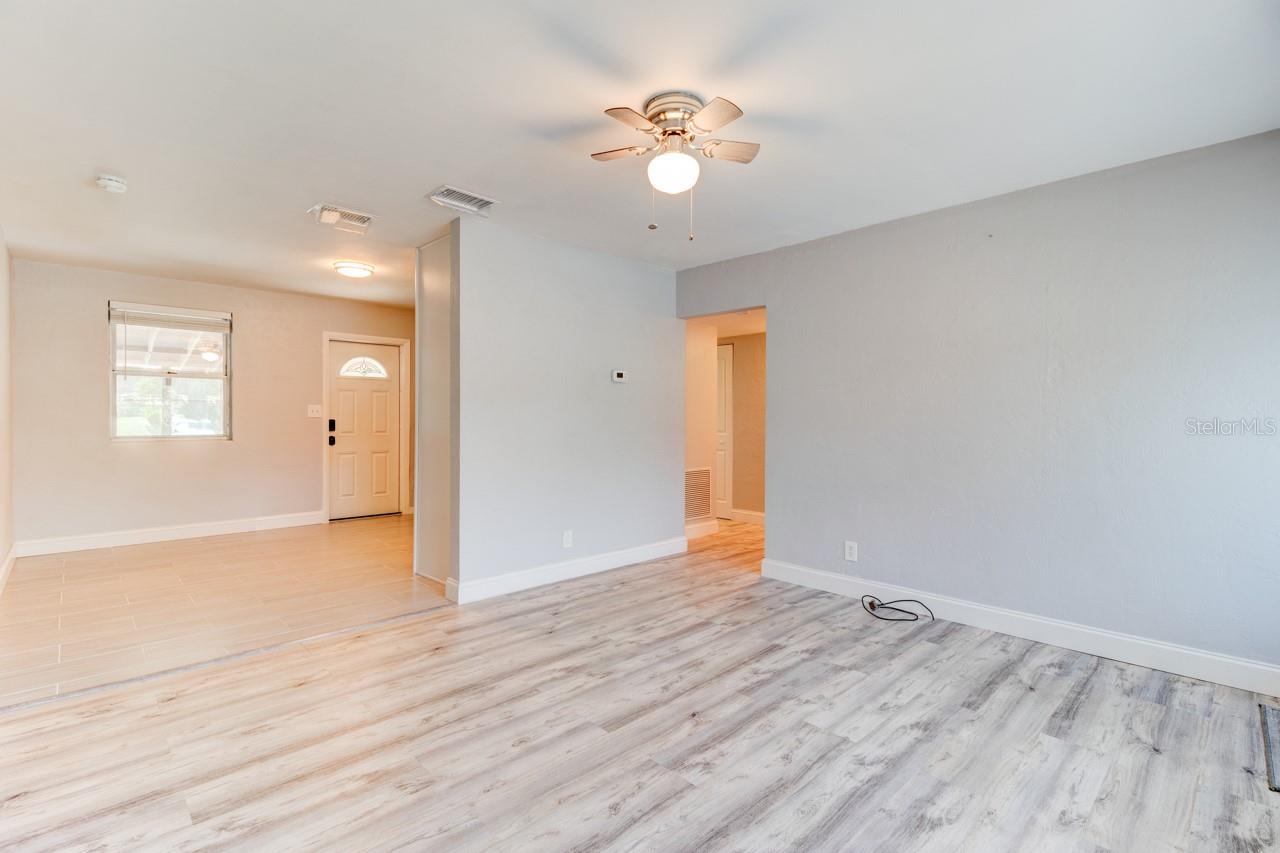 Image 5 of 23 For 635 Lanvale Avenue