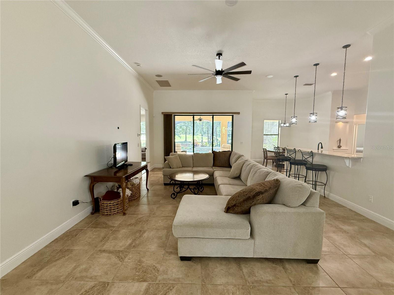 Image 11 of 84 For 502 Victoria Hills Drive
