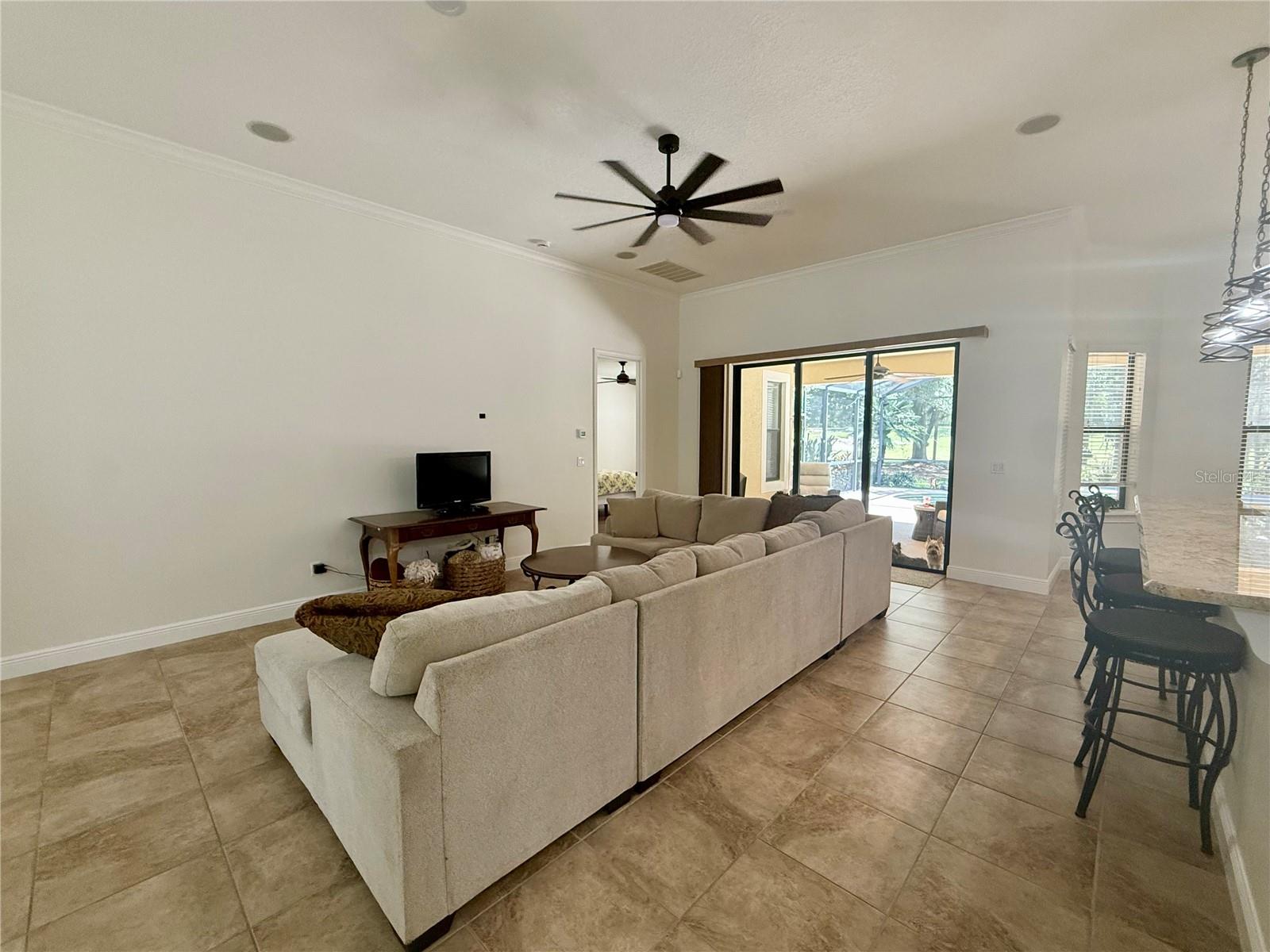 Image 14 of 84 For 502 Victoria Hills Drive