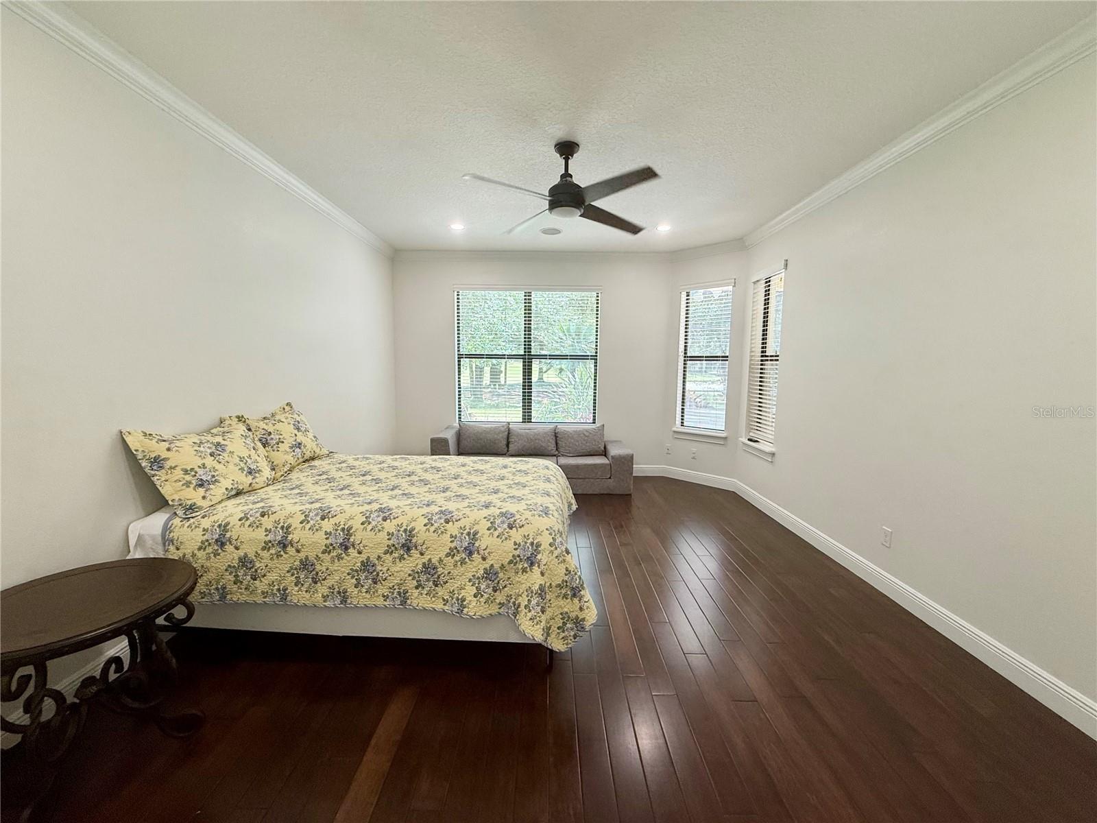 Image 31 of 84 For 502 Victoria Hills Drive