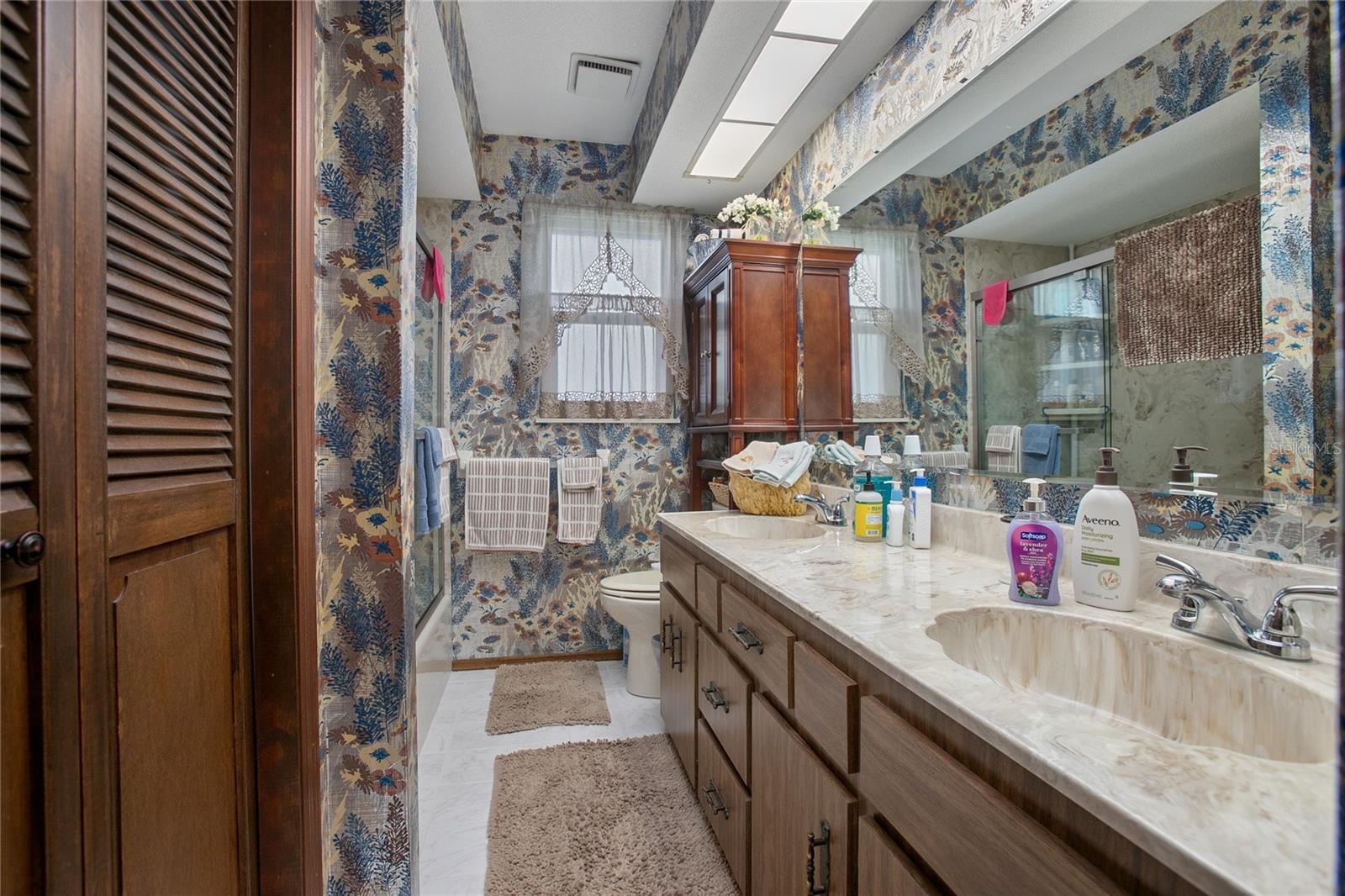 Image 24 of 37 For 2438 Dartmouth Road