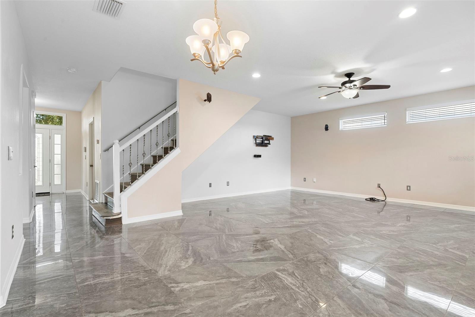 Image 19 of 45 For 524 Quail View Court