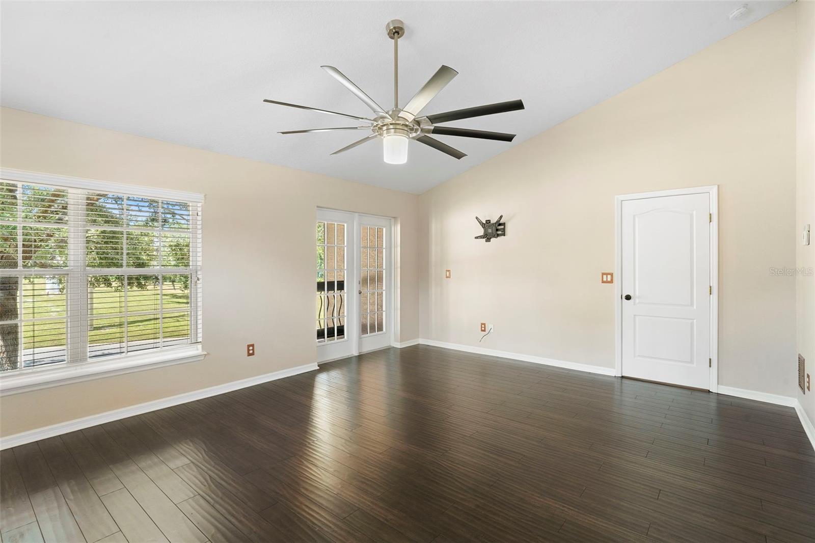 Image 26 of 45 For 524 Quail View Court