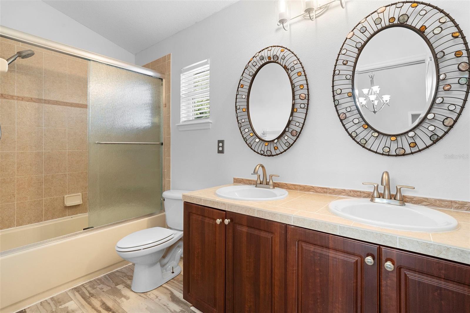 Image 37 of 45 For 524 Quail View Court