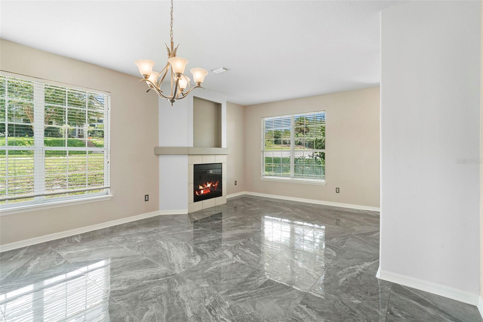 Image 8 of 45 For 524 Quail View Court