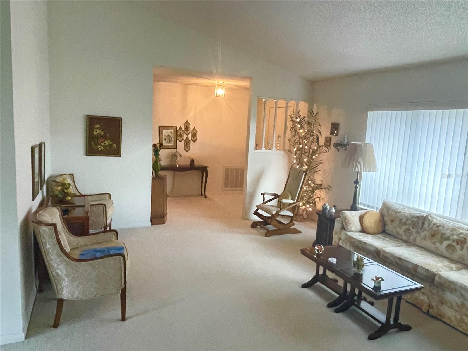 Image 12 of 66 For 1940 Viking Avenue