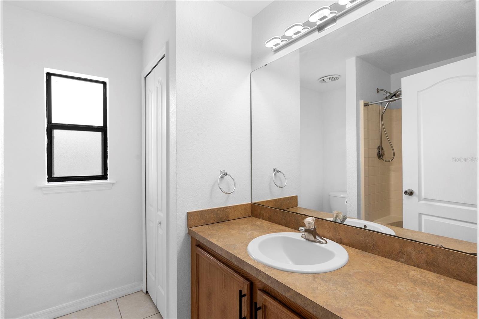 Image 14 of 24 For 944 9th Avenue