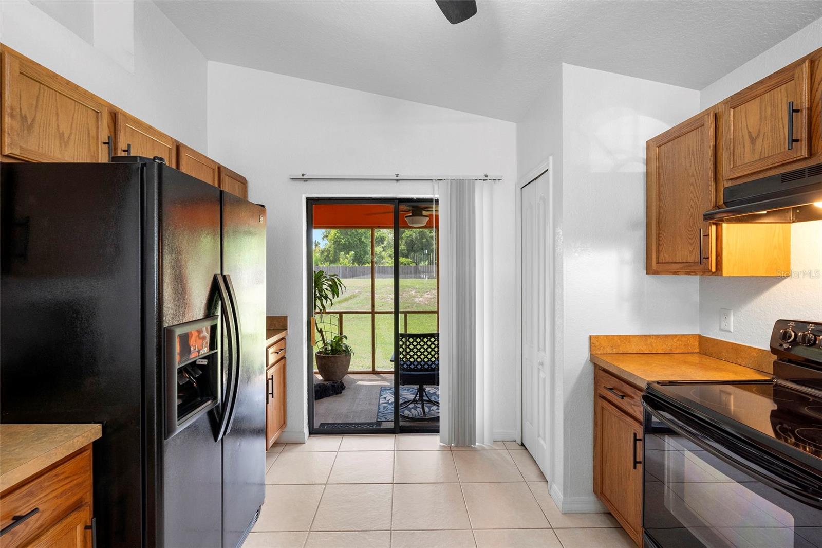 Image 4 of 24 For 944 9th Avenue